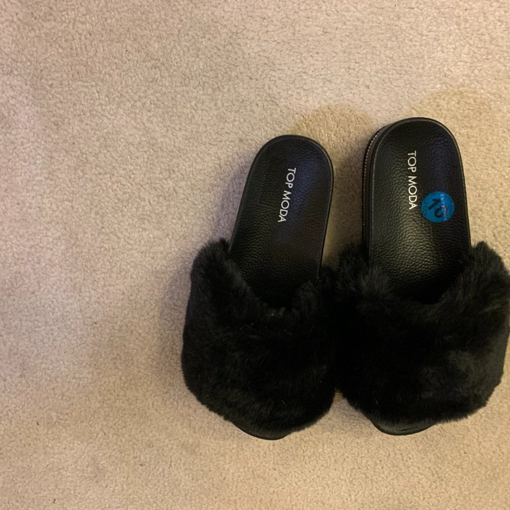 Faux fur platform fashion slippers